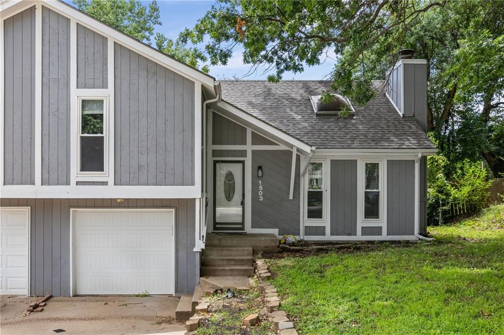 Photo 2 of 1503 W LOULA Street