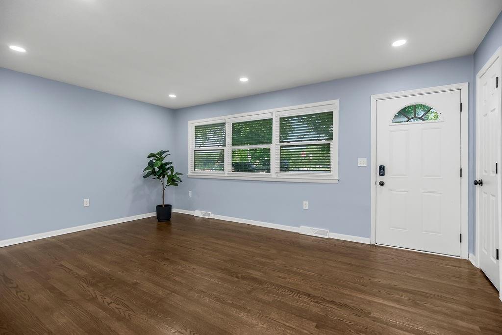 Photo 4 of 7733 Mission Road