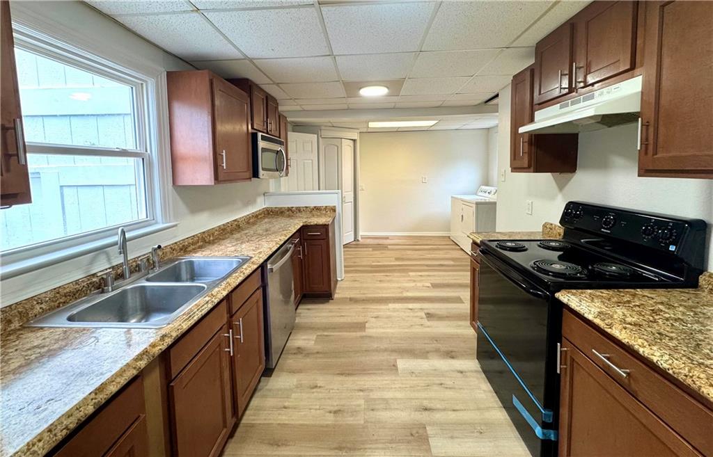 Photo 2 of 2612 E 75th Street