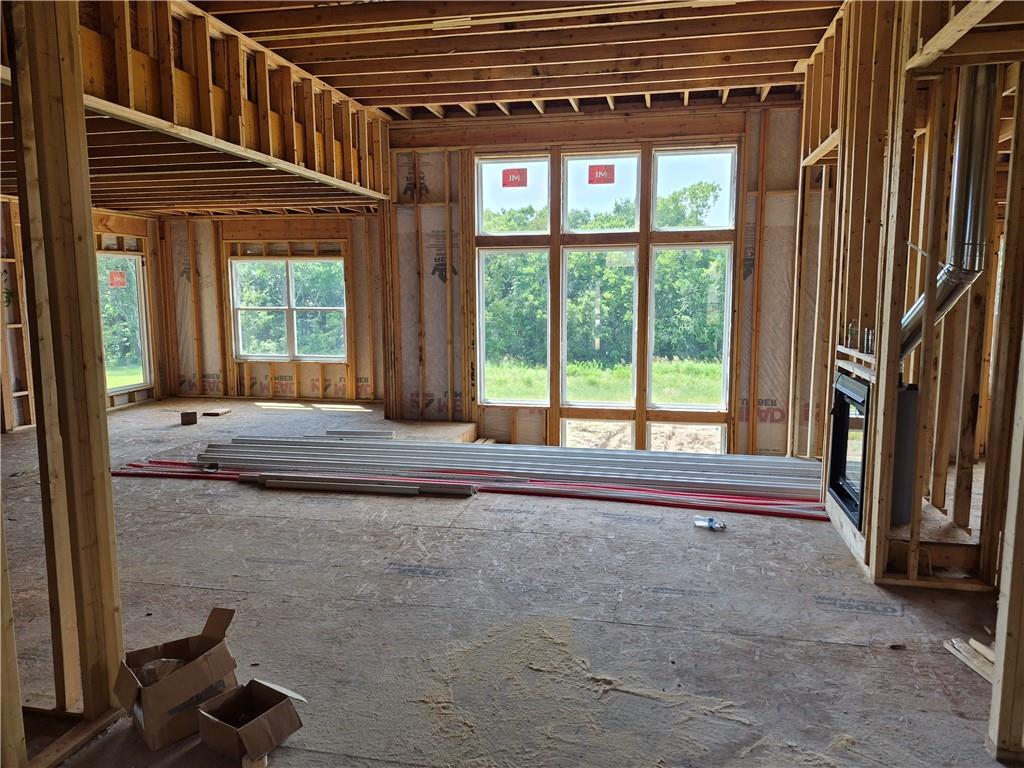 Photo 3 of 4728 Clubhouse Drive
