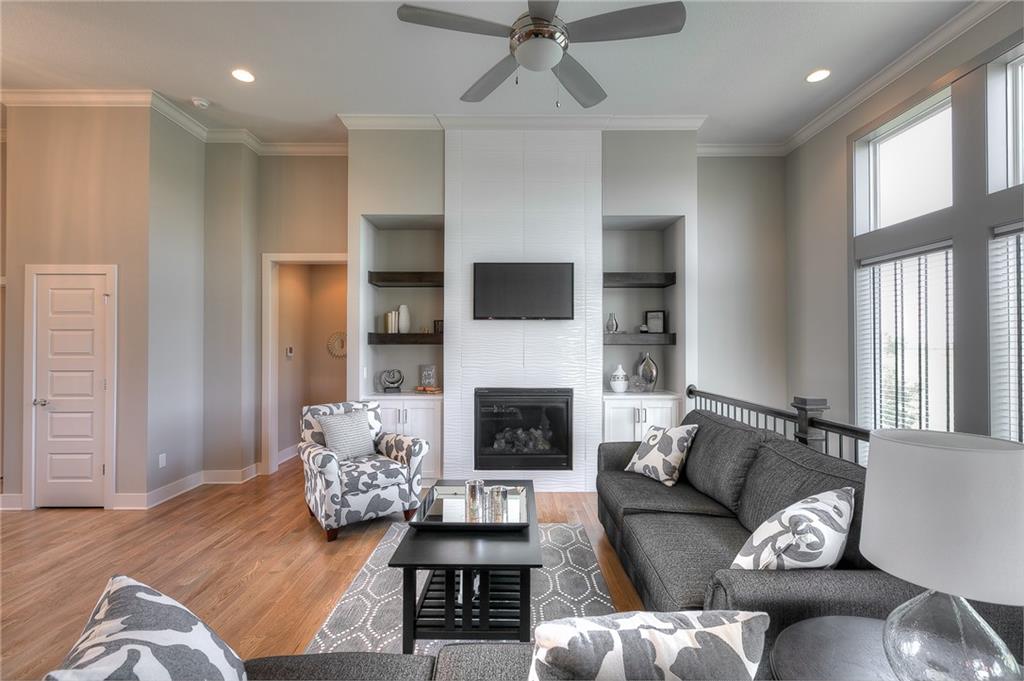 Photo 6 of 4728 Clubhouse Drive