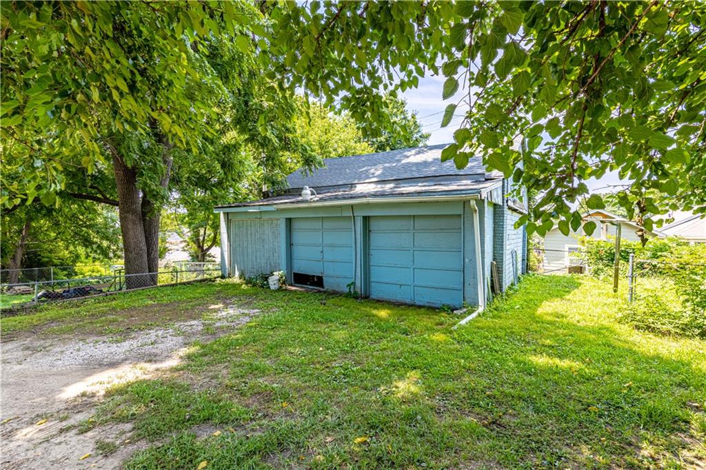 Photo 5 of 228 N 24th Street