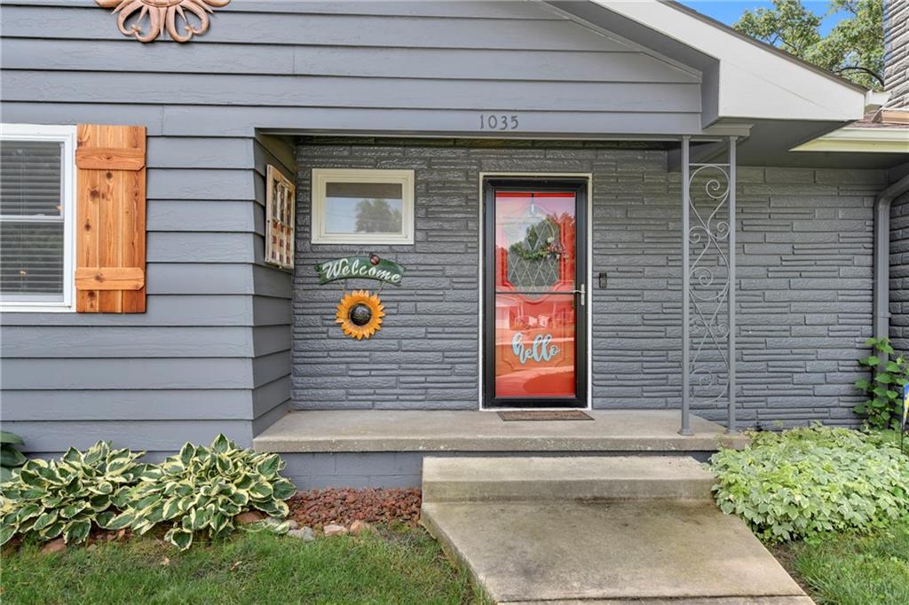 Photo 3 of 1035 Vilas Street