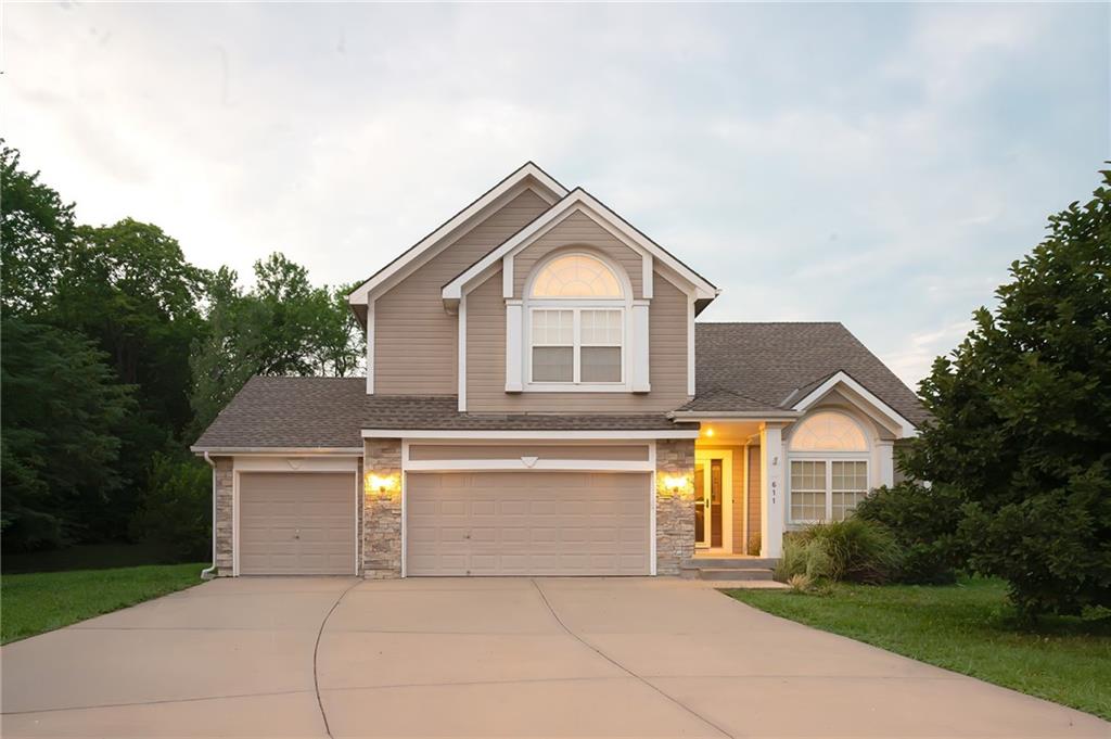 Photo of 611 Timber Crest Court