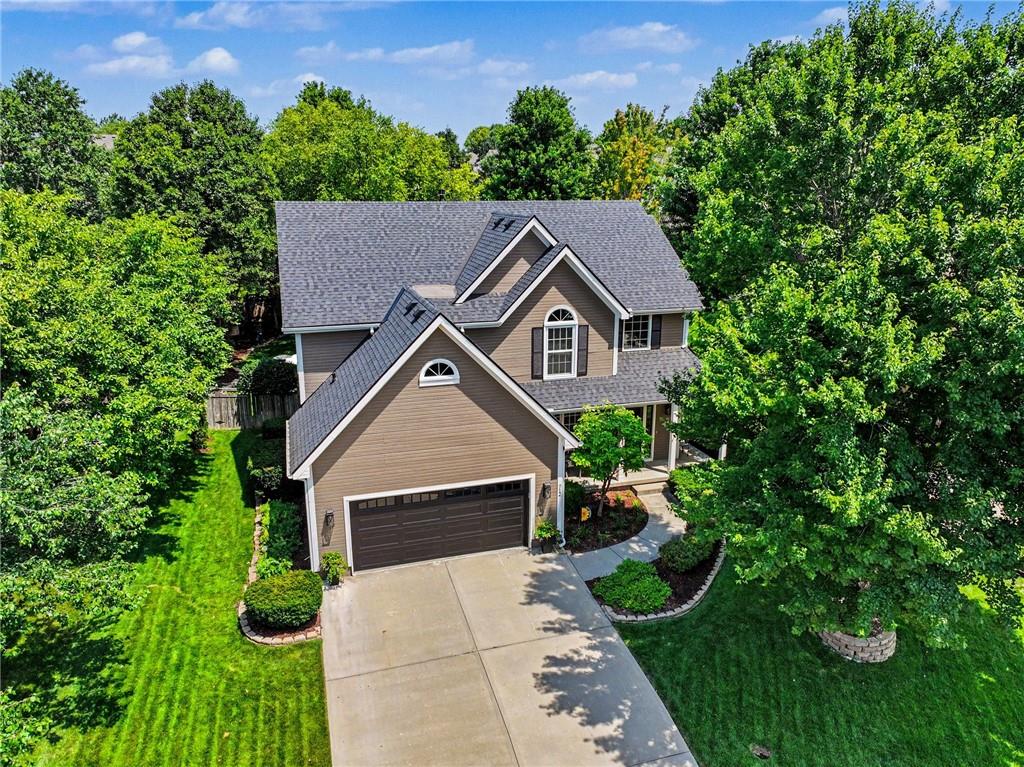 Photo 3 of 712 Cottonwood Drive