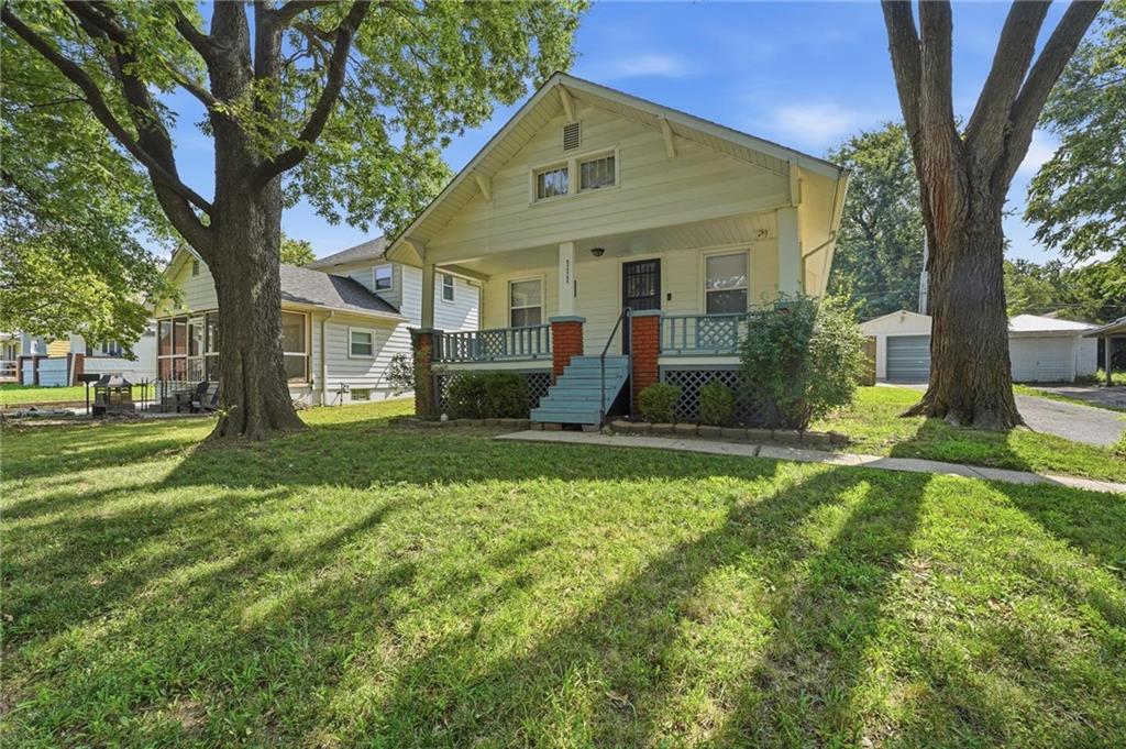 Photo of 111 S Huttig Avenue