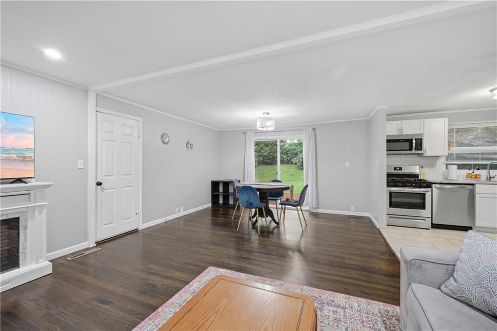Photo 5 of 1204 NE 62nd Street