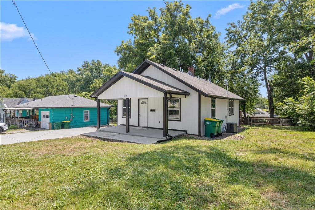 Photo 5 of 4535 Waverly Avenue