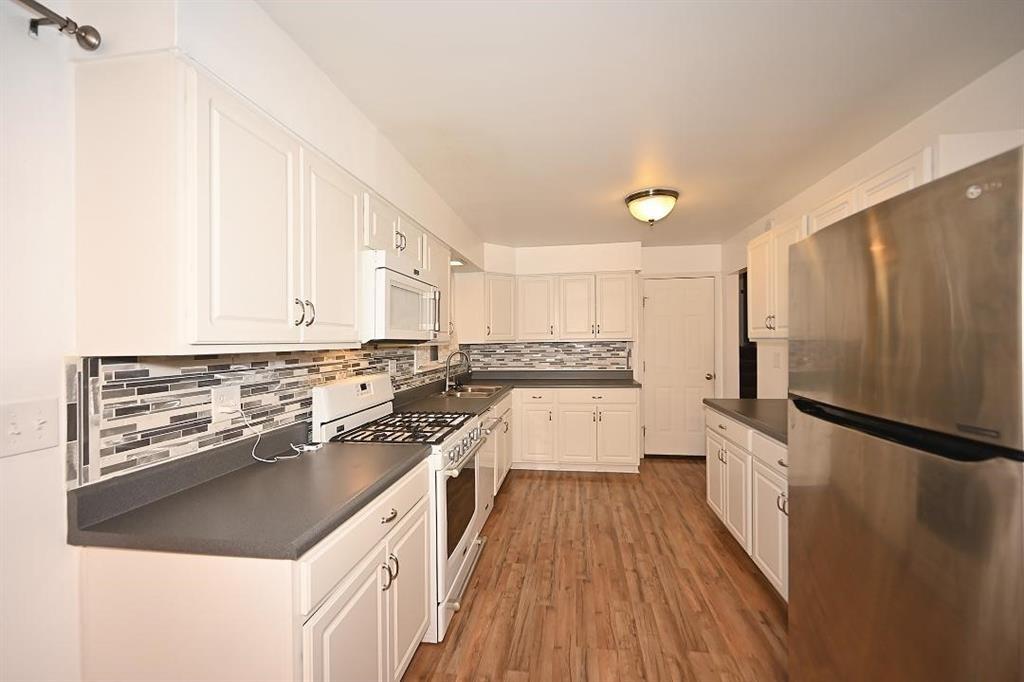 Photo 5 of 1110 1st Street