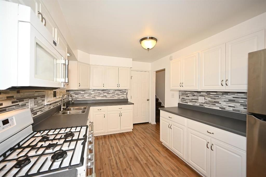 Photo 6 of 1110 1st Street