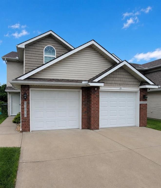 Photo of 13650 Oak Valley Drive in Platte City, MO