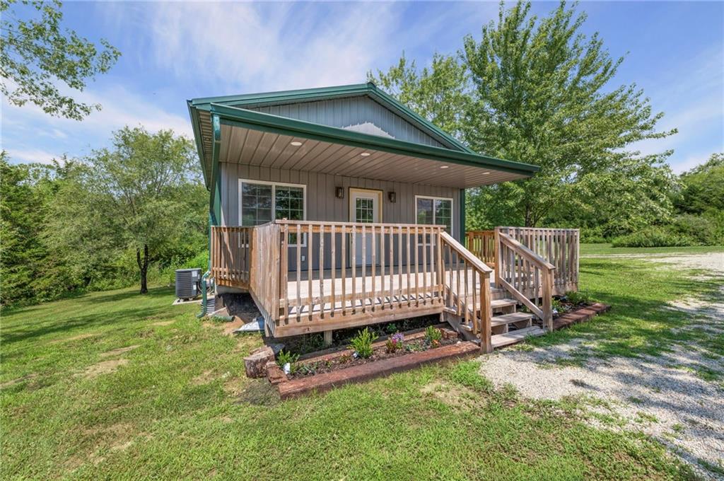 Photo 4 of 14820 Crystal Drive