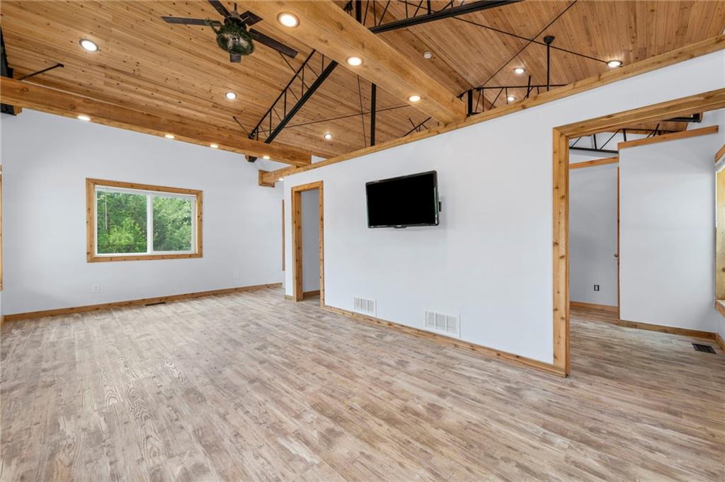 Photo 5 of 14820 Crystal Drive