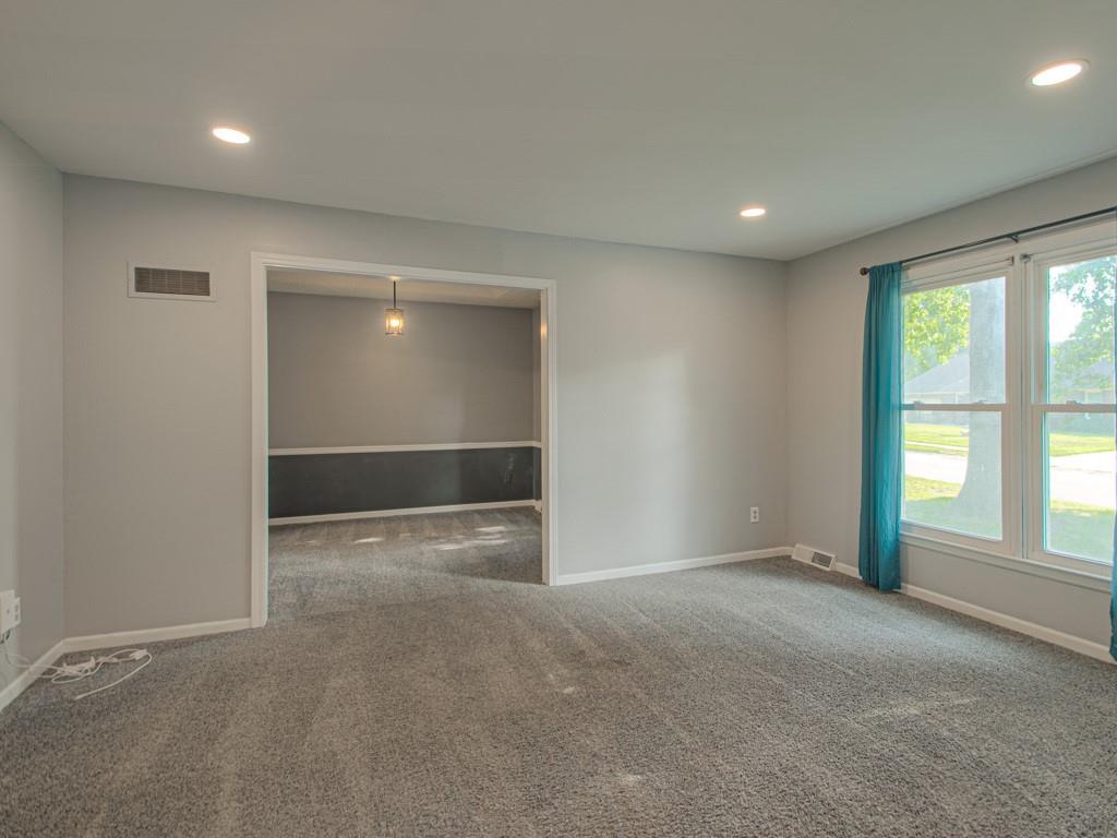 Photo 4 of 406 Meadow Lane