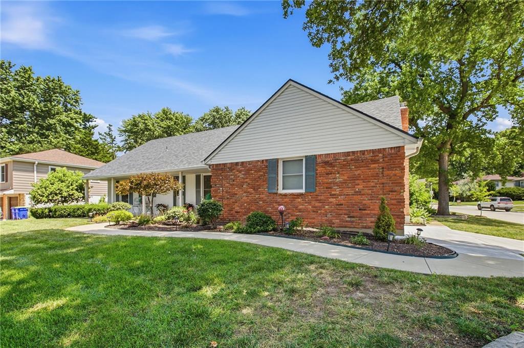 Photo 3 of 9239 Switzer Road
