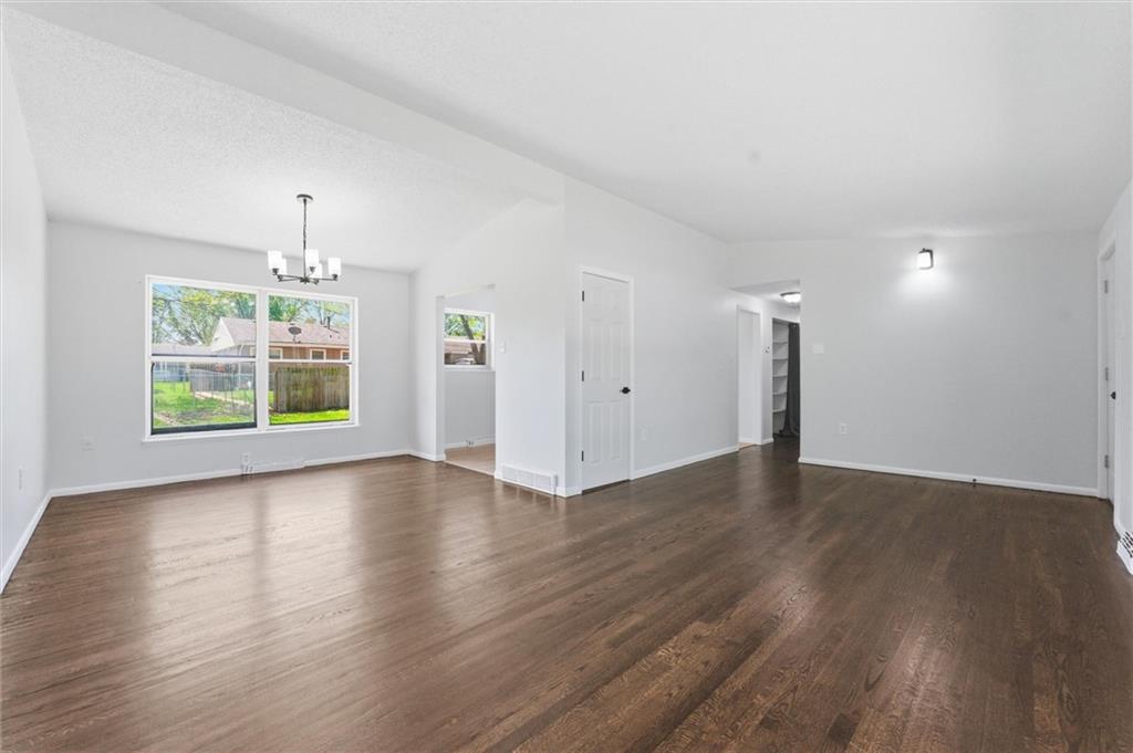 Photo 4 of 416 Sagebrush Lane