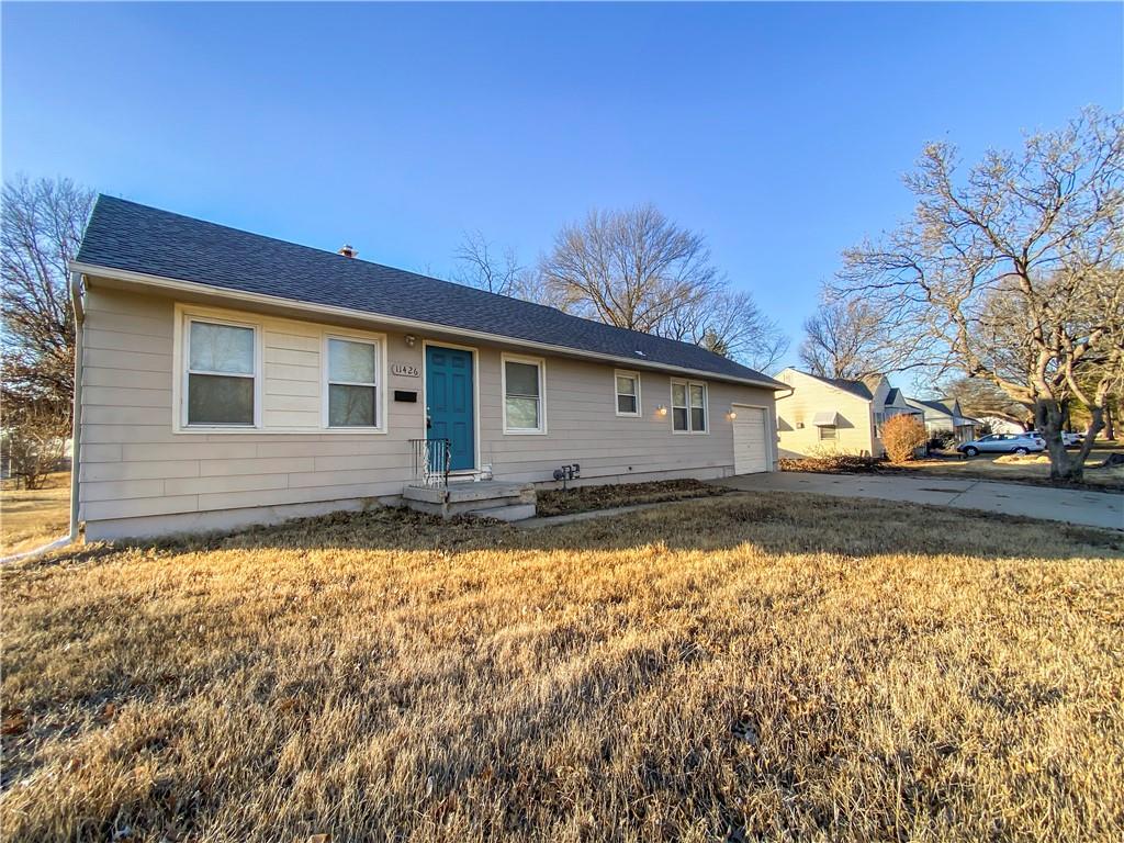 Photo 3 of 11426 Applewood Drive