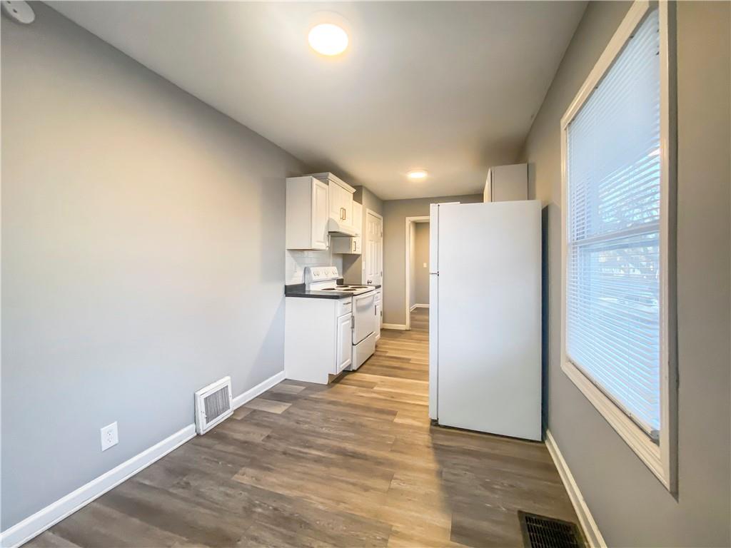 Photo 6 of 11426 Applewood Drive