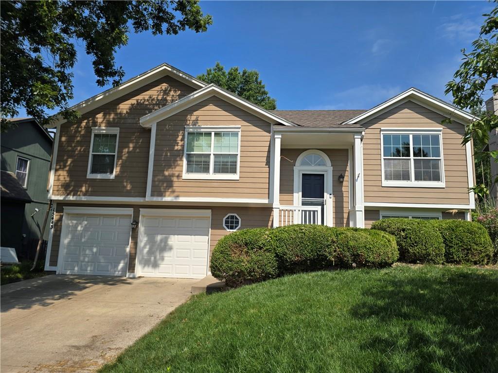 Photo of 15443 S Sturgeon Drive in Olathe, KS