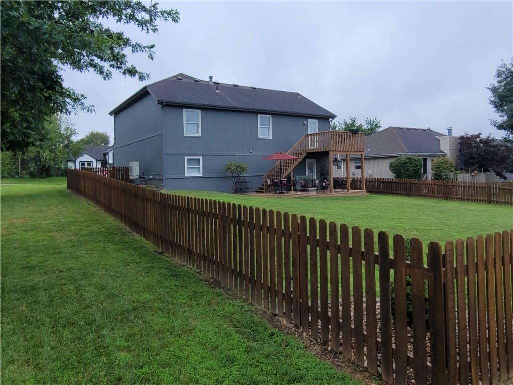 Photo 4 of 2017 Summerfield Court