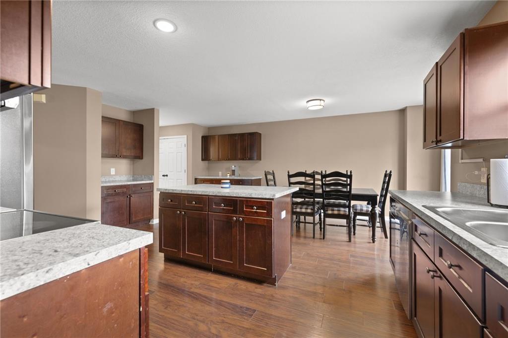 Photo 7 of 9824 N Overton Street