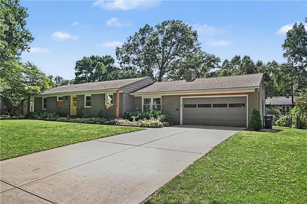 Photo 2 of 6340 Reeds Drive