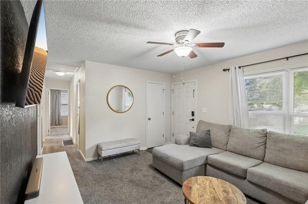 Photo 6 of 317 N Cochise Drive