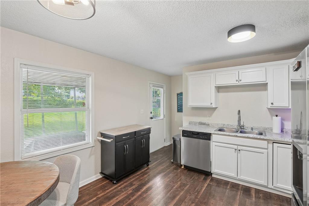 Photo 7 of 317 N Cochise Drive