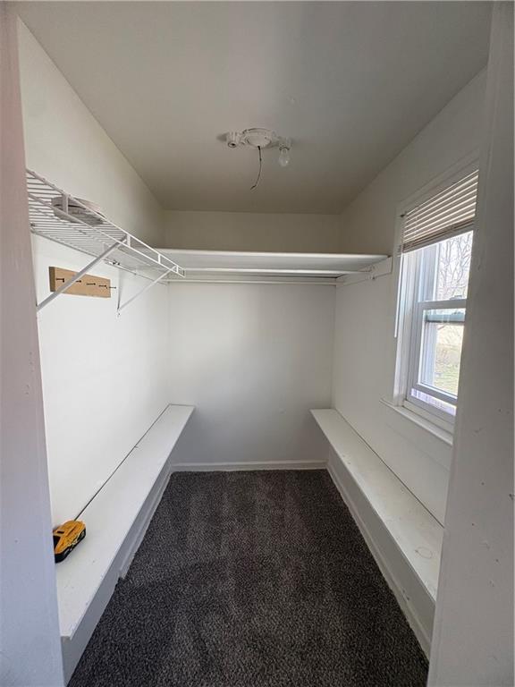 Photo 6 of 452 Donnelly Avenue