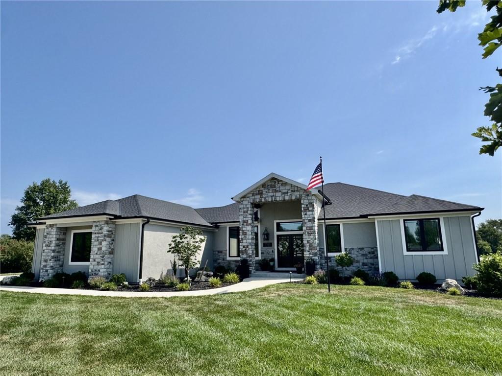 Photo of 7555 NW Fawn Circle in Parkville, MO