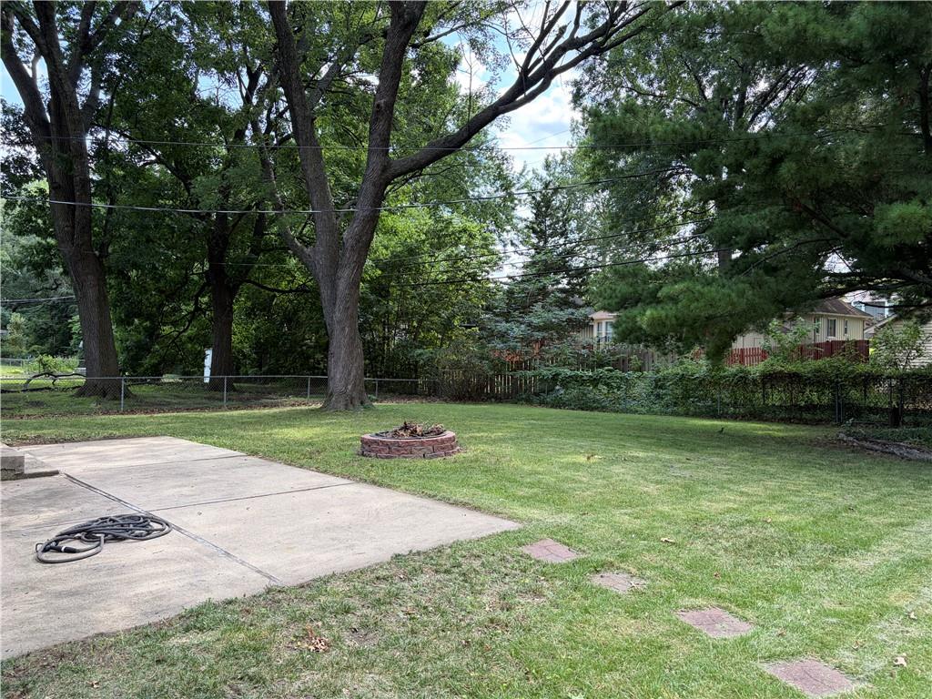 Photo 5 of 9934 England Drive