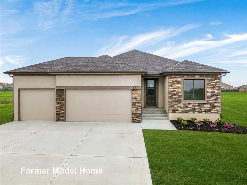 Photo 2 of 8004 SE Hoot Owl Street