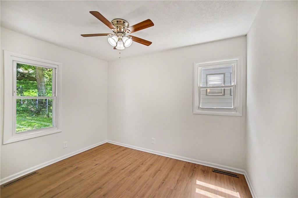 Photo 7 of 5151 N Corrington Avenue