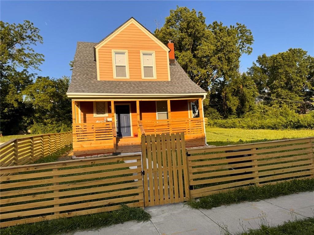 Photo 2 of 2205 Prospect Avenue