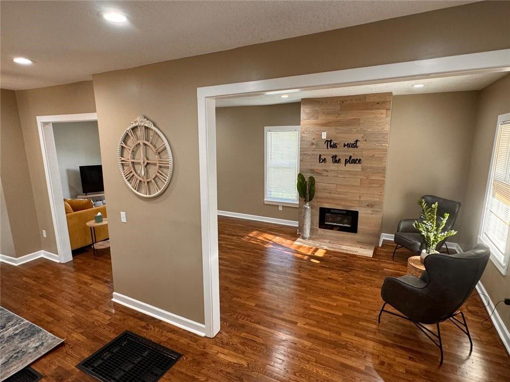 Photo 3 of 2205 Prospect Avenue