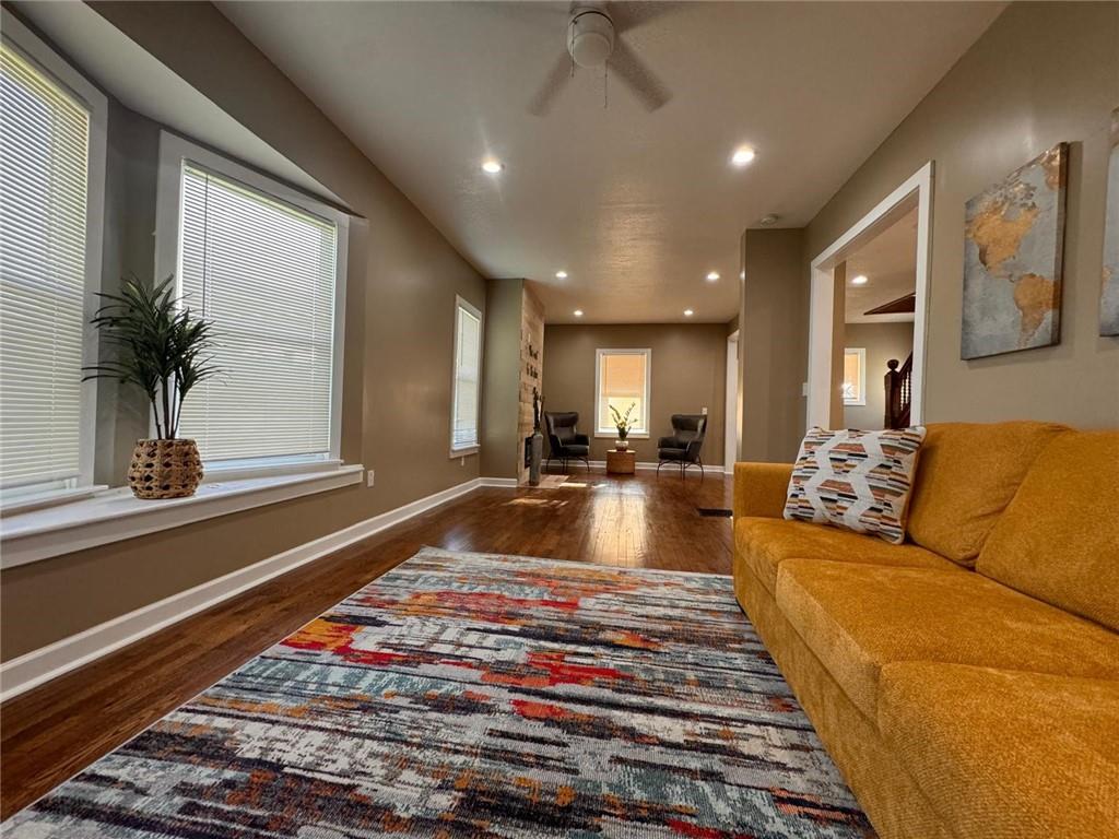 Photo 5 of 2205 Prospect Avenue