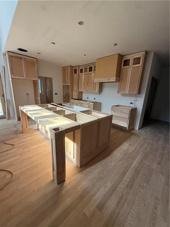Photo 4 of 4001 W 67th Street