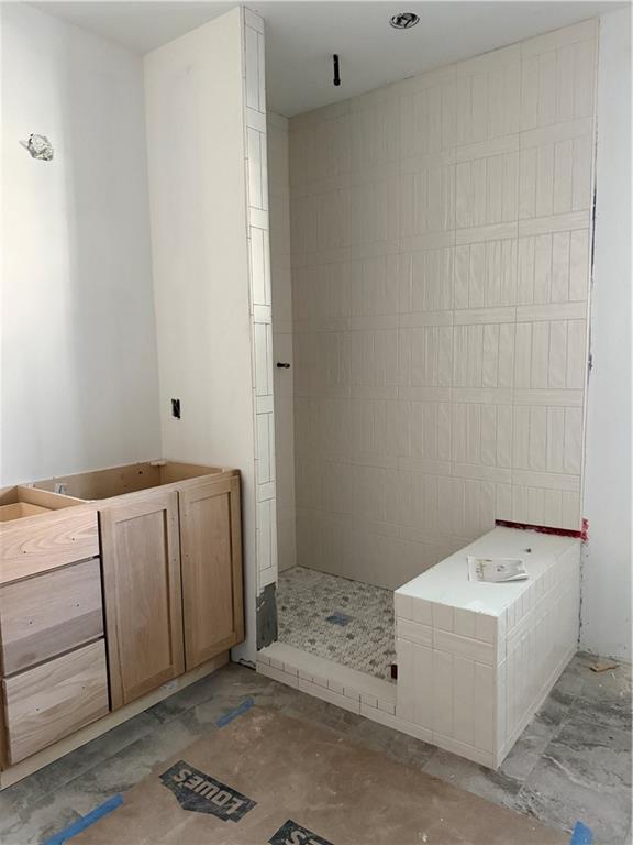 Photo 7 of 4001 W 67th Street