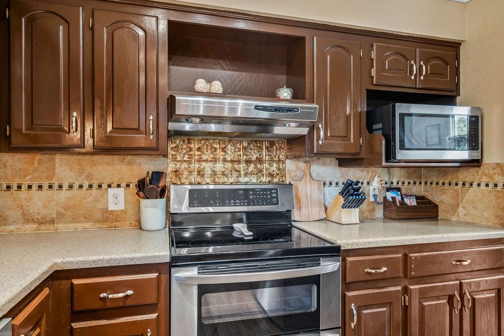 Photo 6 of 1312 Barnes Drive