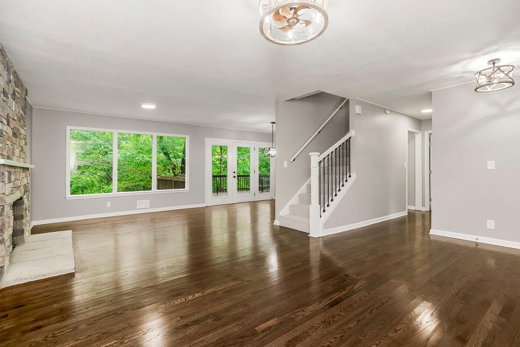 Photo 2 of 6807 N Walnut Street