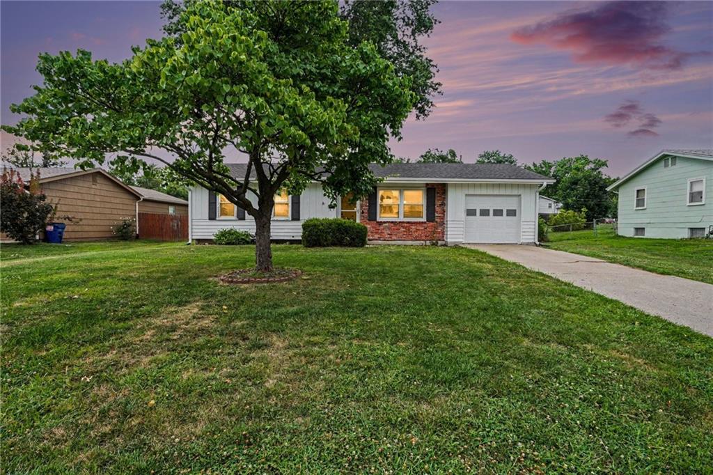 Photo 2 of 3110 NE 66TH Street