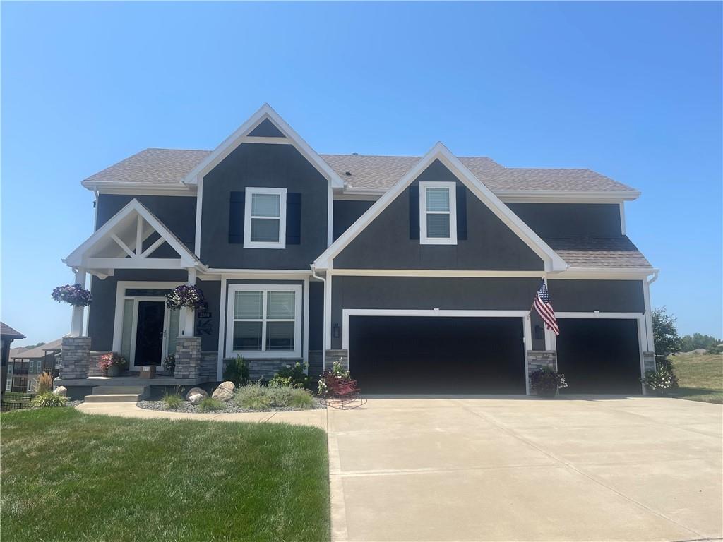 Photo of 2100 Prairie Creek Drive in Kearney, MO