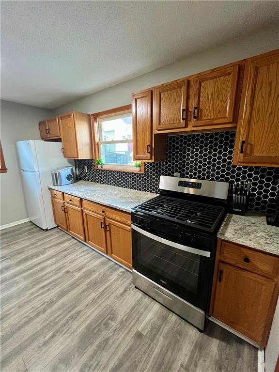 Photo 5 of 431 N Eubank Street