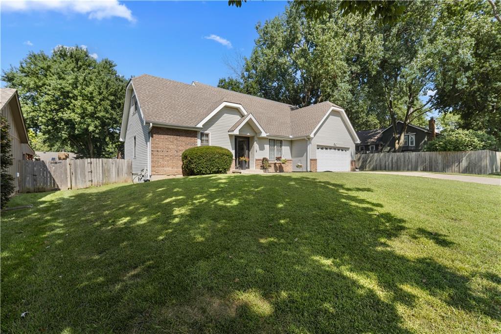 Photo 3 of 6516 Rosehill Road