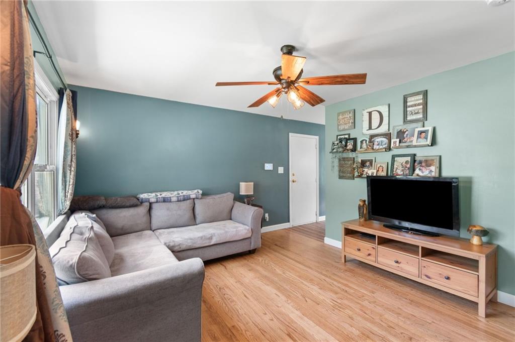 Photo 4 of 1717 Ellison Way