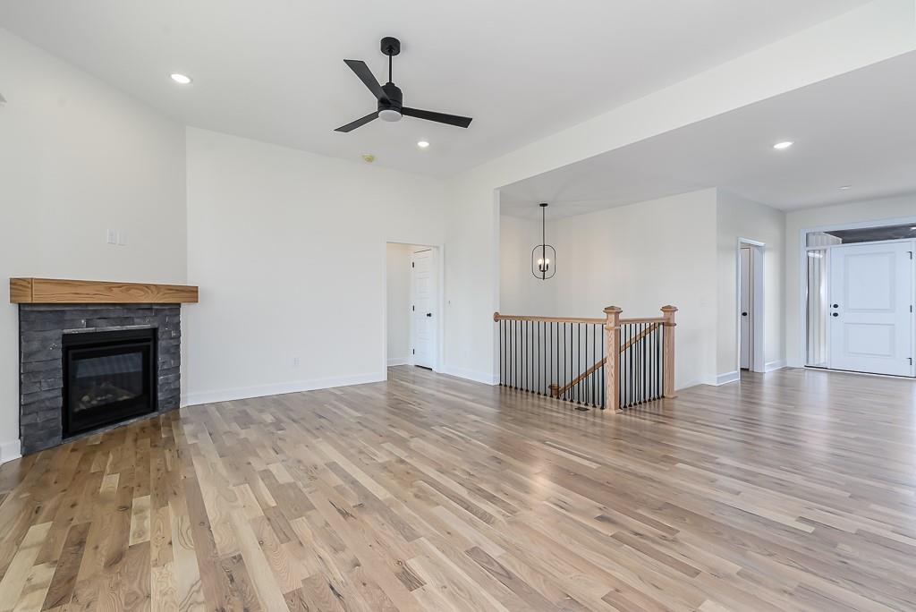 Photo 7 of 15618 Austin Court
