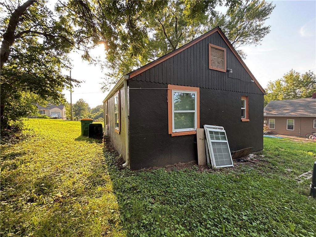 Photo 5 of 2501 N 35th Street