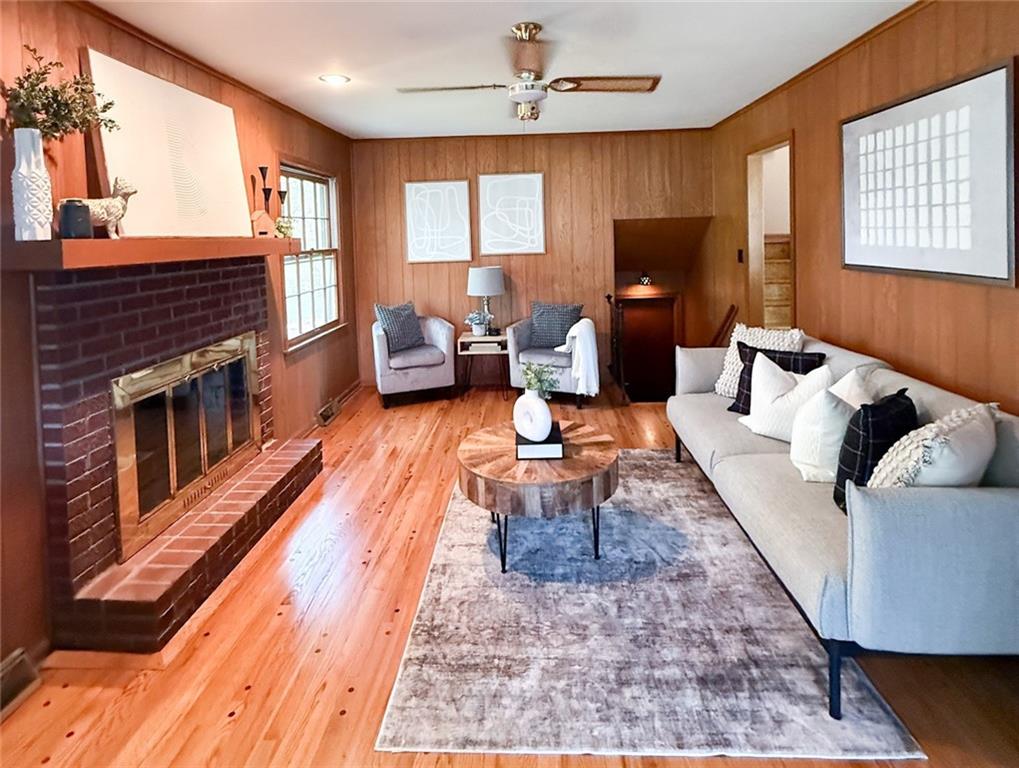 Photo 4 of 6411 W 69th Street