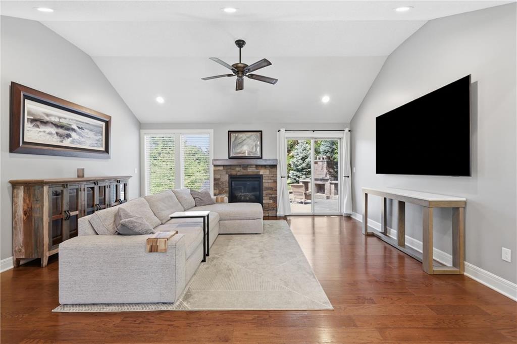 Photo 5 of 19505 W 110th Street