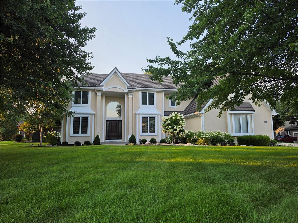 Photo 2 of 1824 Summit Valley Drive